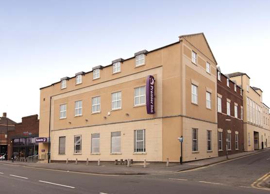 Premier Inn Stratford-Upon-Avon Central 1