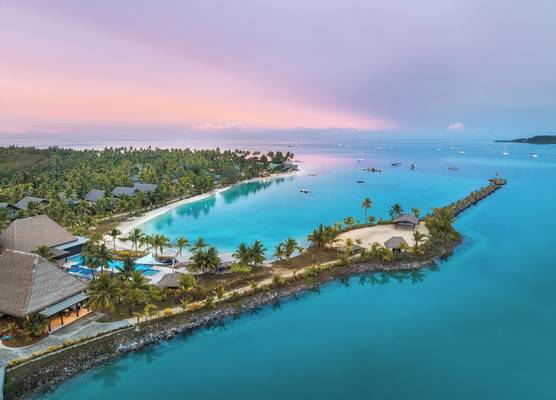 Plantation Island Resort 1
