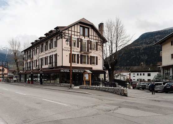 Hostellerie du Petit Saint Bernard 1