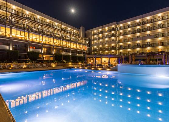 Ariti Grand Hotel 1