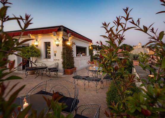 Hotel Locarno 1