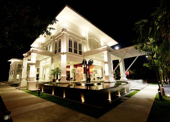 The Old Phuket - Karon Beach Resort 1