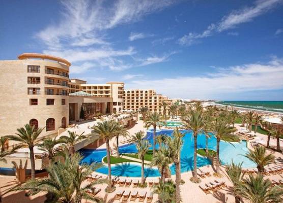 Movenpick Resort & Marine Spa 1
