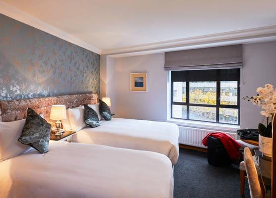 Handel's Hotel 1