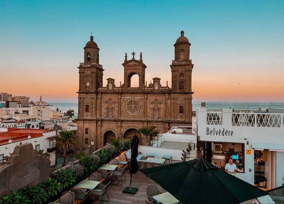Boutique Hotel Cordial Plaza Mayor de Santa Ana 1