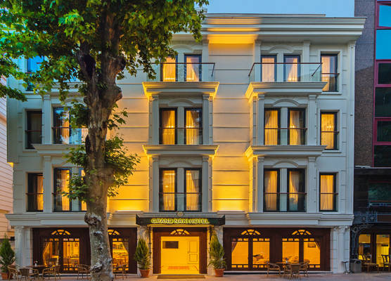 Grand Naki Hotel 1