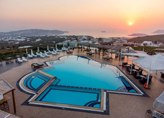 Smy Santorini Suites & Villas 1