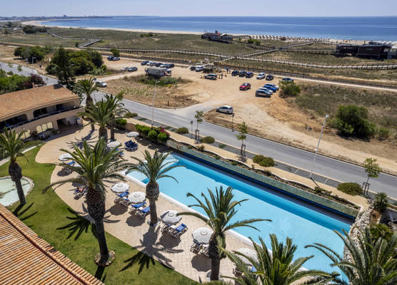 Vila Palmeira Beach Resort 1