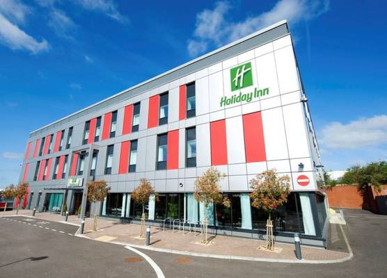 Holiday Inn LONDON - LUTON AIRPORT by IHG 1