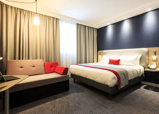 Holiday Inn Express PARIS - VELIZY by IHG 1