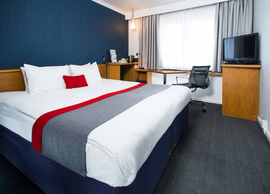 Holiday Inn Express STIRLING by IHG 1