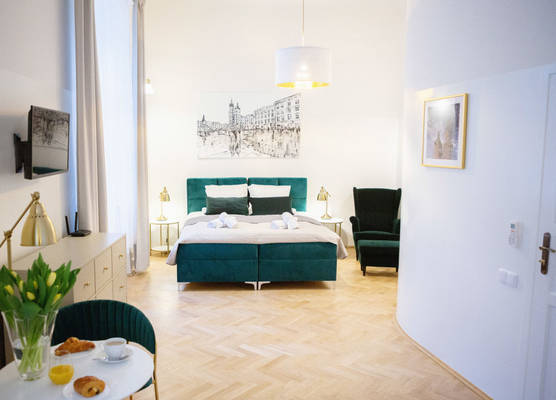 Apartments Roman 1