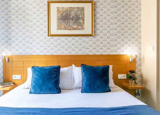 Hotel Romance Malesherbes by Patrick Hayat 1