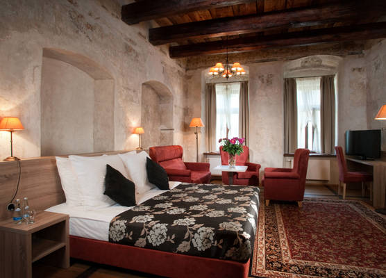 Hotel Santi 1