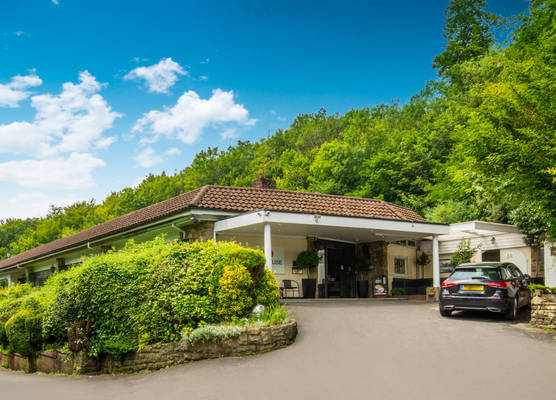The Bridge House Hotel 1