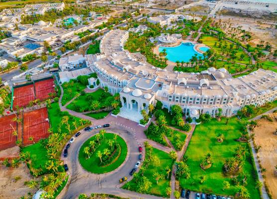 Royal Garden Palace - Families and Couples 1