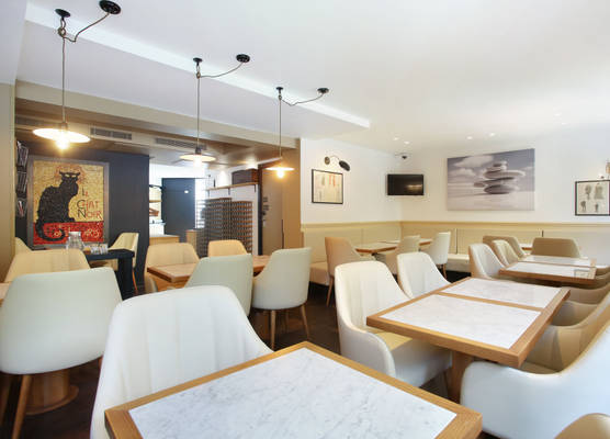 Hotel Le Chat Noir 1