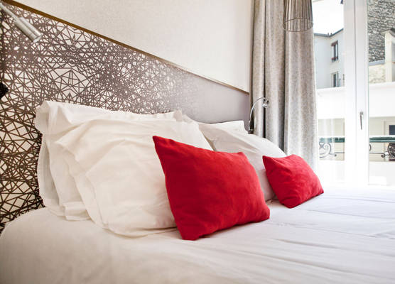Hôtel Eiffel Segur 1