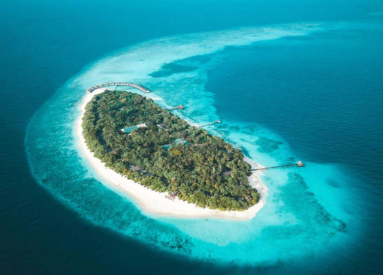 Reethi Faru Resort 1
