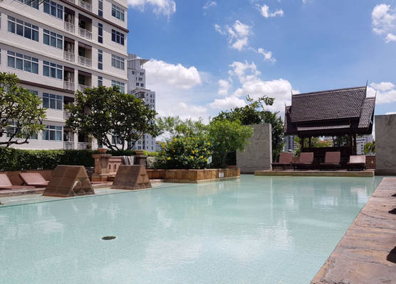 Century Park Hotel 1
