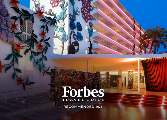 The Unexpected Ibiza Hotel - Ushuaïa Club entrance included 1