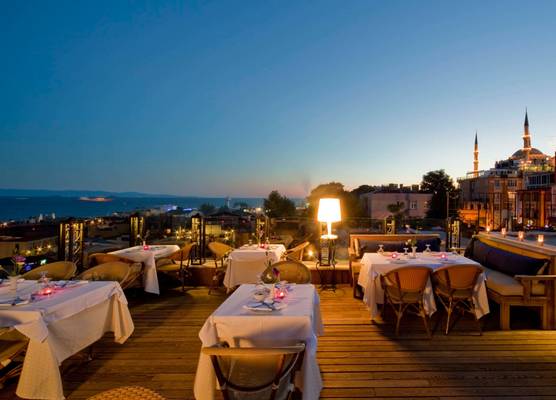 GLK PREMIER Regency Suites & Spa 1