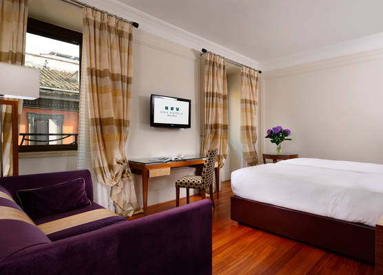 UNA Hotels Decò Roma 1