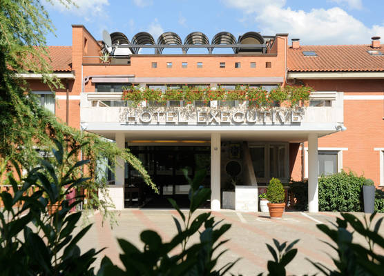 Hotel Executive 1