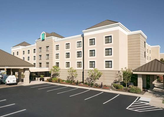 Embassy Suites by Hilton Cleveland Beachwood 1