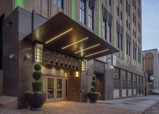Tulsa Club Hotel Curio Collection By Hilton 1