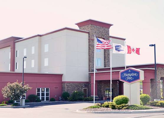 Hampton Inn Watertown 1