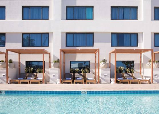 Hilton Santa Monica Hotel & Suites 1