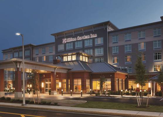 Hilton Garden Inn Boston Logan Airport 1