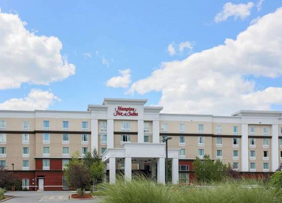 Hampton Inn & Suites Poughkeepsie 1
