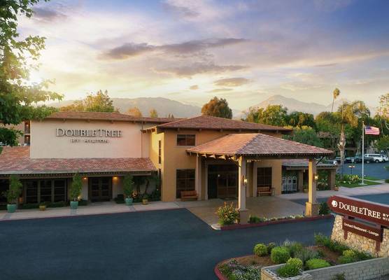 DoubleTree by Hilton Claremont 1