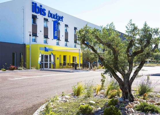 Ibis Budget Saint-Martin-de-Crau Porte de Camargue 1