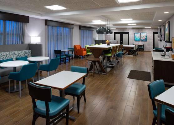 Hampton Inn Laporte 1