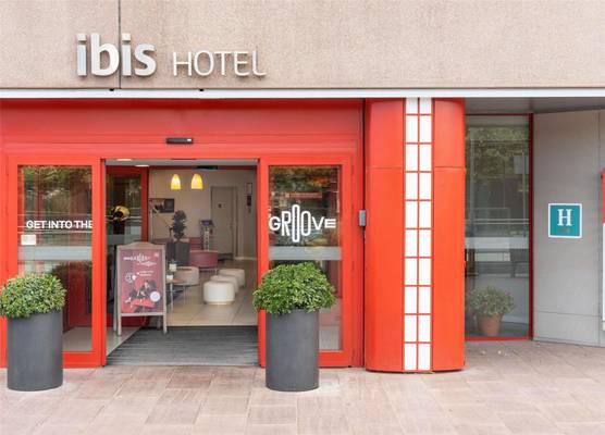 Ibis Barcelona Meridiana 1