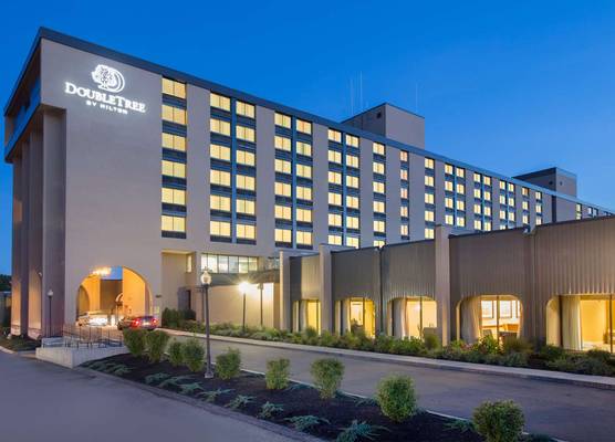 DoubleTree by Hilton Boston North Shore 1
