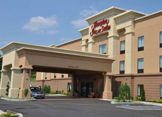 Hampton Inn & Suites Sharon 1