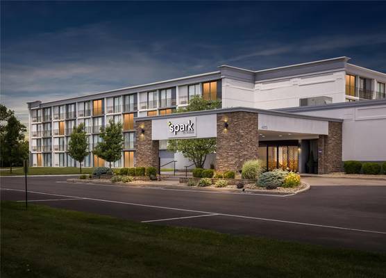 Spark by Hilton Akron Fairlawn 1