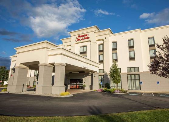 Hampton Inn & Suites Tilton 1