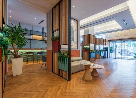 Hilton Garden Inn Rome Colosseum 1