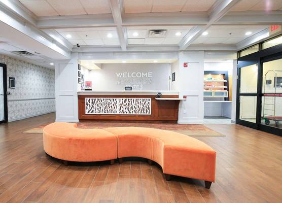 Hampton Inn Bordentown 1