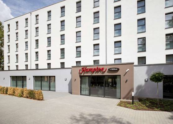 Hampton By Hilton Kaiserslautern 1