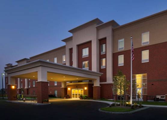 Hampton Inn & Suites Syracuse/Carrier Circle 1