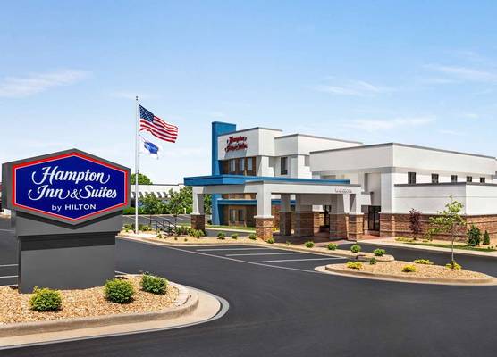 Hampton Inn & Suites Springfield, MO 1