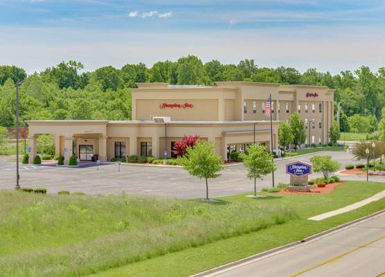 Hampton Inn Auburn, IN 1