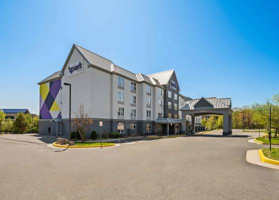 Spark By Hilton Woodbridge 1