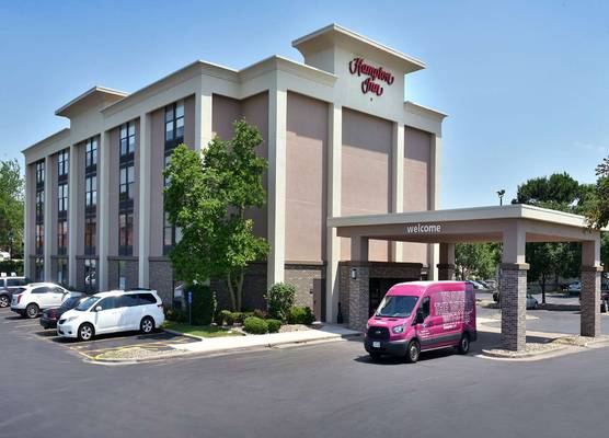 Hampton Inn Des Moines-Airport 1